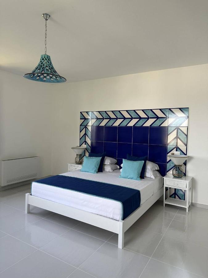 Deluxe Suite with Sea View