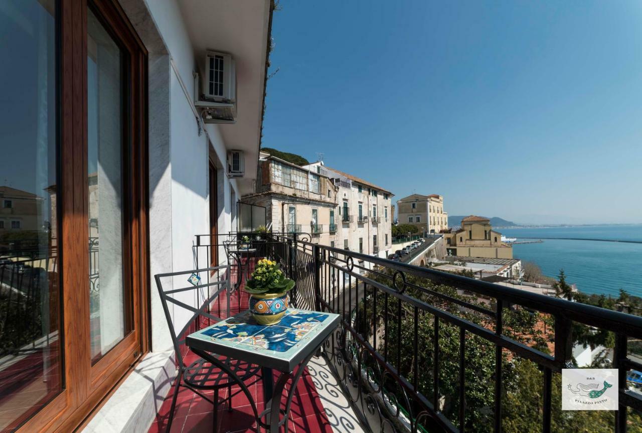 Double Room with Private Bathroom Sea View