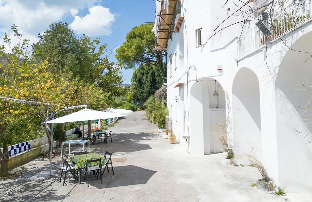 Casa Nina- Camere Con Vista Mare E Terrazza A Raito, Costiera Amalfitana-1